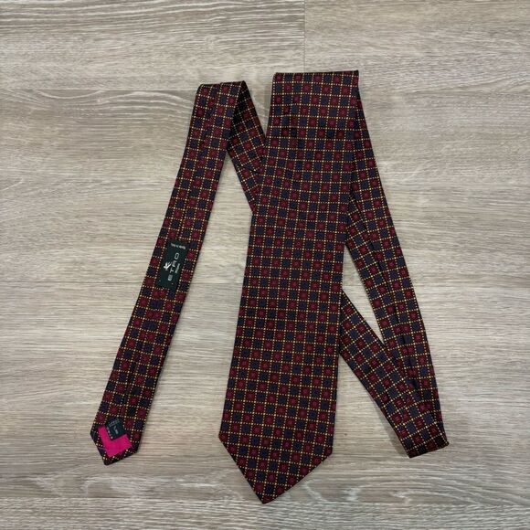 ETRO Silk Geometric Silk Tie Purple and Yellow Classic Tie - Picture 3 of 6